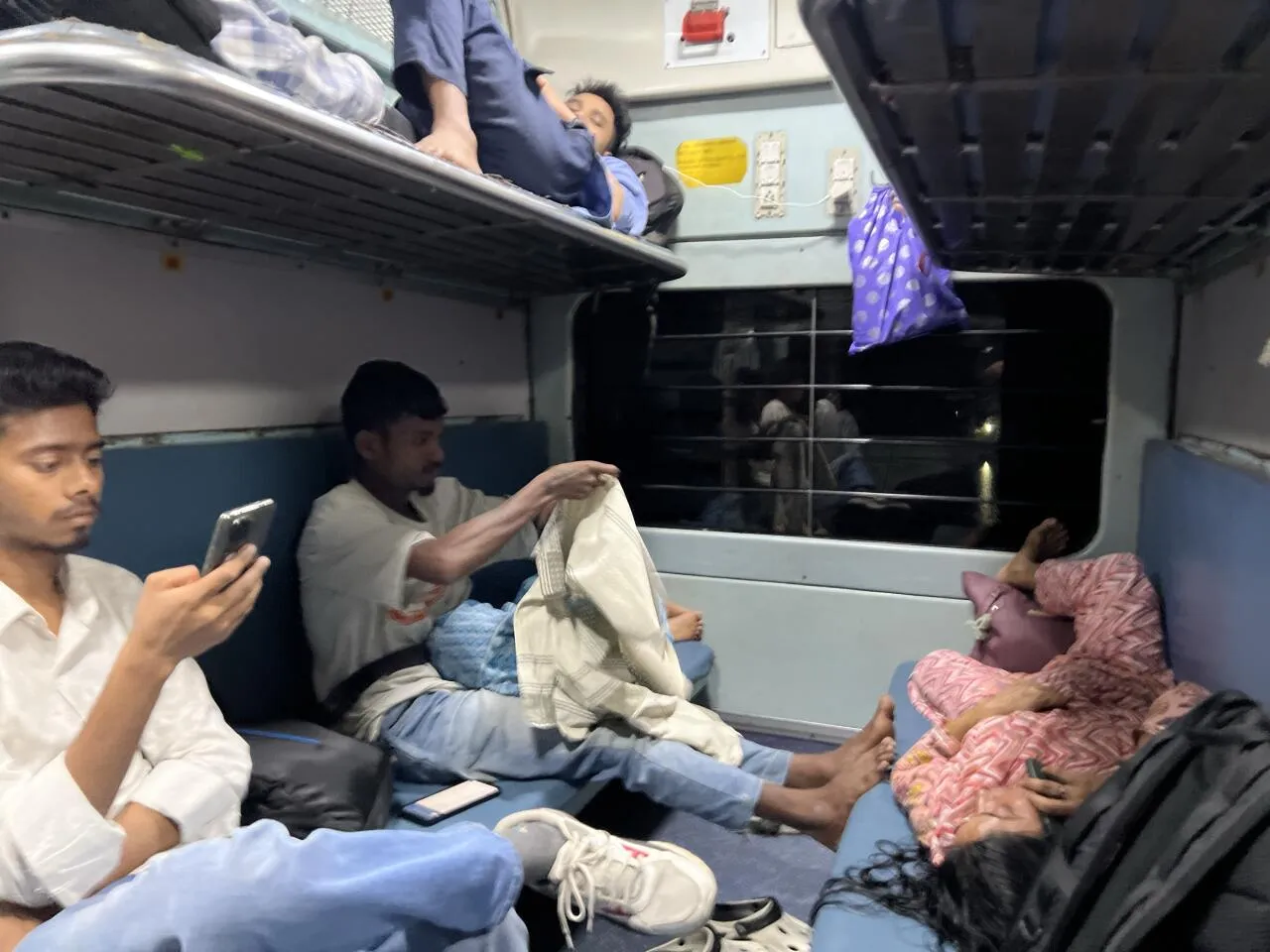 IMG_7274.JPEG 충격과 공포의 인도 바라나시 여행기 1부