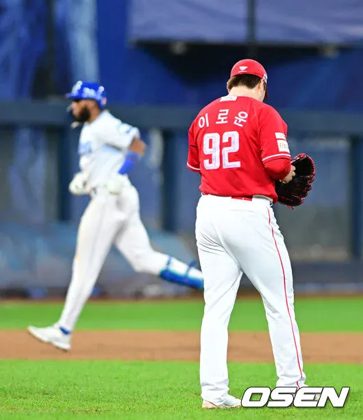 202510150003776424_68ee66a98e41a.webp 다사다난했던  SSG 랜더스 2026시즌 결산 1편 (주요 사건들과 시즌 총평)