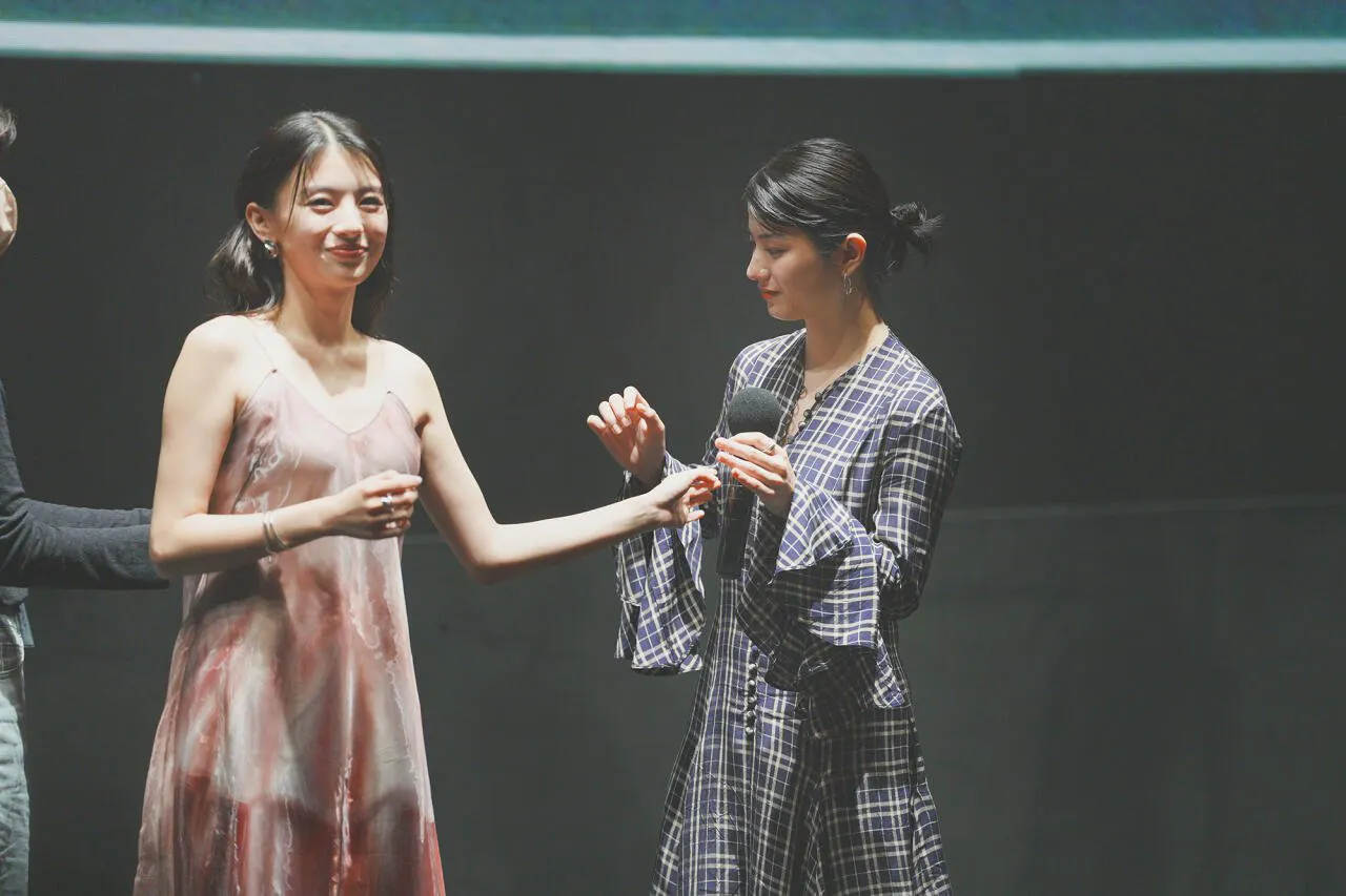 DSC05089 복사.jpg 룩백 무대인사 사진 낋여왔습니다.jpg