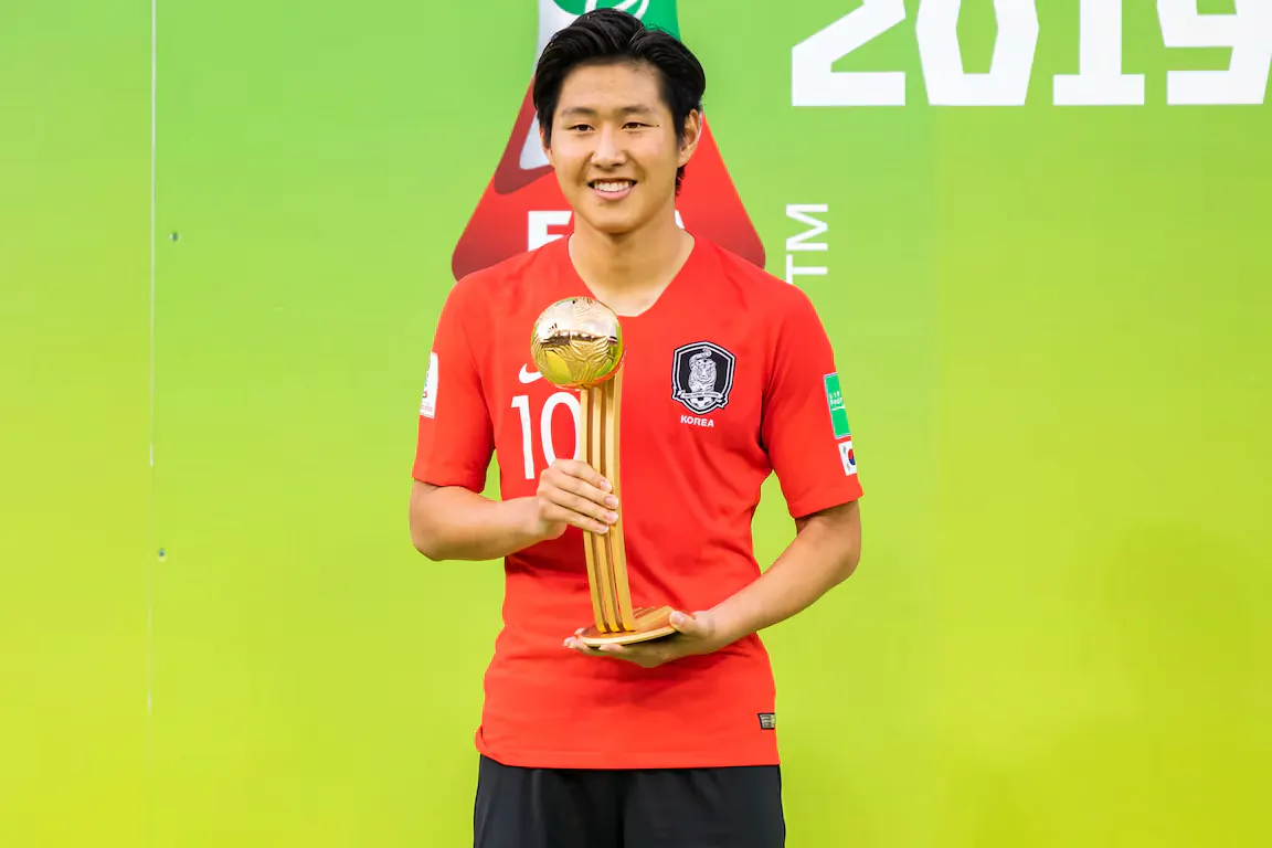 image.png [아스] 이강인이 누구인가? ; 아틀레티코 마드리드의 새로운 선수를 알아보자