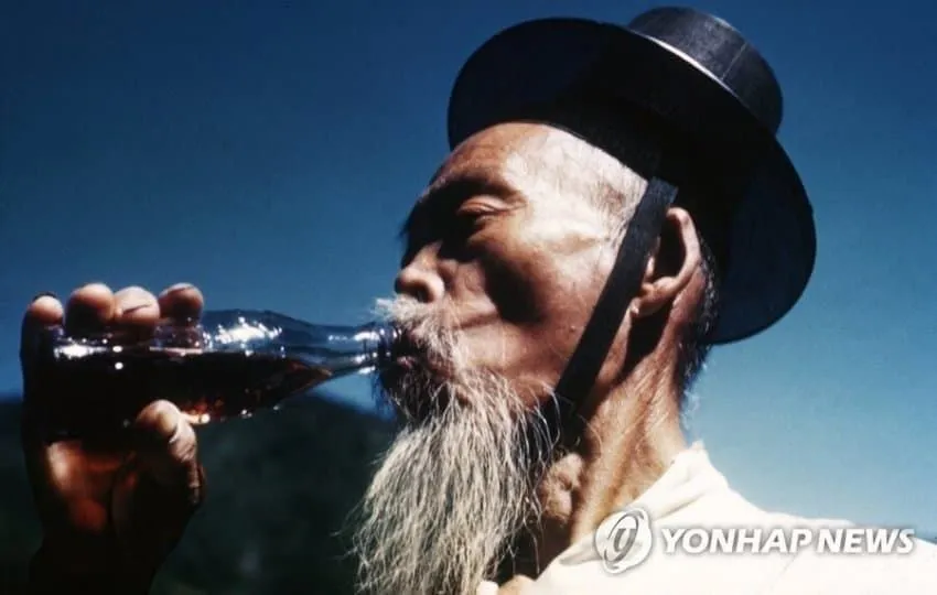 0856e52f16aea59fc5c8c9afc2e1f1006d2fb7598024255b70da35c1e09dfefb.jpg 대한민국의 고도성장을 직접 경험한 노인들.jpg