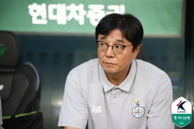 '8경기 5무 3패' 대전, 황선홍 감독 "월드컵 보면 아시겠지만, 이 더위에 전방압박 못해"