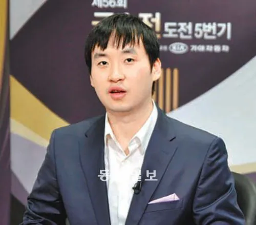 1.jpg ์์์๊ฒ์ ๊ตฐ๋ฉด์ ๋ชจ๋ฒ์ฌ๋ก