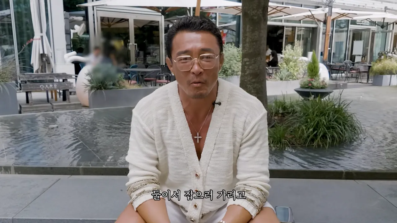 시부야 참교육 2인조 (ft.어깨 큰 내 돈생 스윙스) 2-26 screenshot.png 뭔가 잘못된 오늘자 추성훈 유튜브 컨텐츠 ㅋㅋㅋㅋㅋㅋ