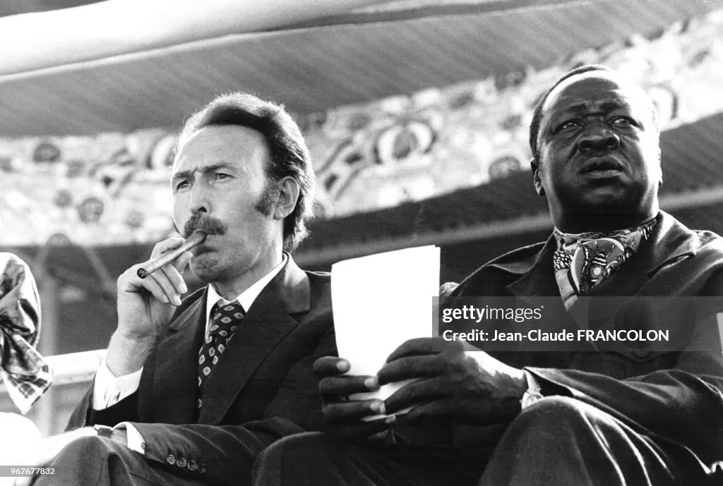 Houari Boumรฉdiรจne et Idi Amin Dada lors du 12รจme sommet de l'OUA ร Kampala le 29 juillet 1975.jpg ์๋ จ KGB์์ฅ์ด ๋๋ฌผ์ ํ๋ ธ๋ ์ด๋ค ๋๋ผ ๋
์ฌ์์ ๋
๋ฐฑ