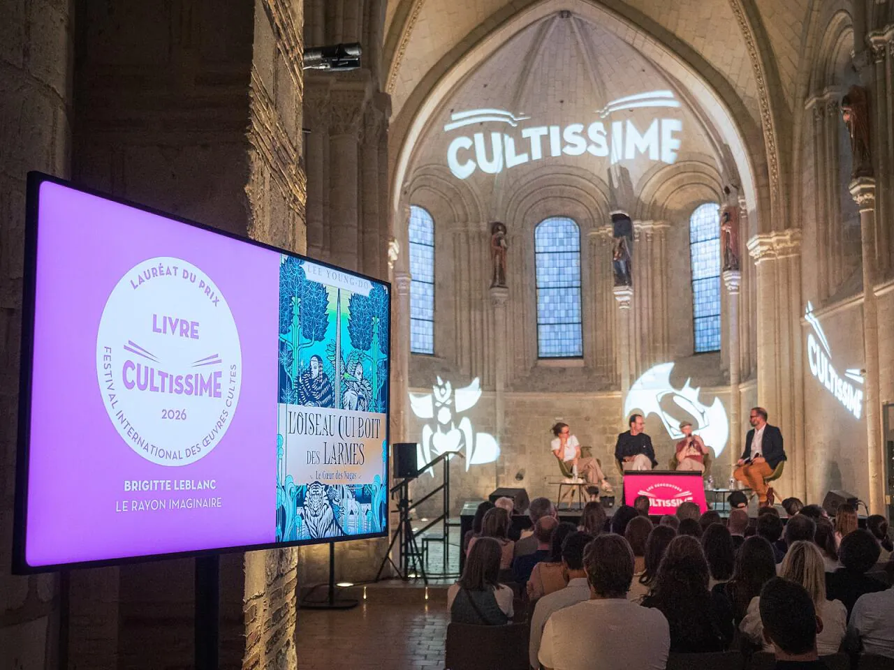 Remise_prix_CULTISSIME_2026_©Louis_Jamin_-_7.jpeg 눈물을 마시는 새 - 이영도 작가 수상 소감