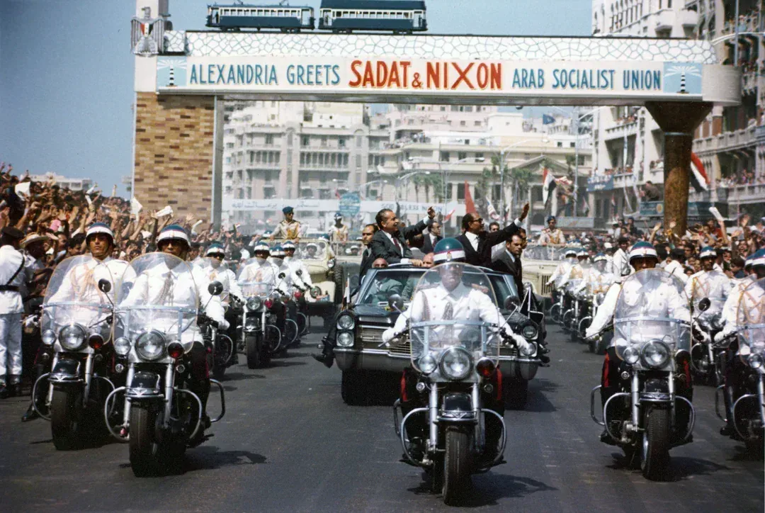 the-anecdotes-of-anwar-sadat-with-u-s-presidents-v0-09ni39401wlg1.png 이집트 대통령 사다트와 오마 샤리프 : 죽음을 초월할 수 있는 거룩한 용기