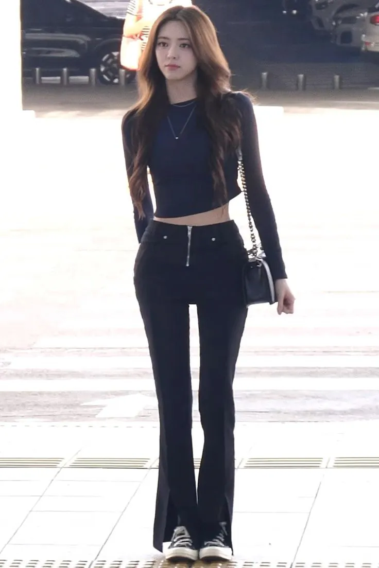 image (2).png ㅇㅎ) 유나 골반뽕이라고 여초에서 계속 염병떨자 공개된 사진.jpg