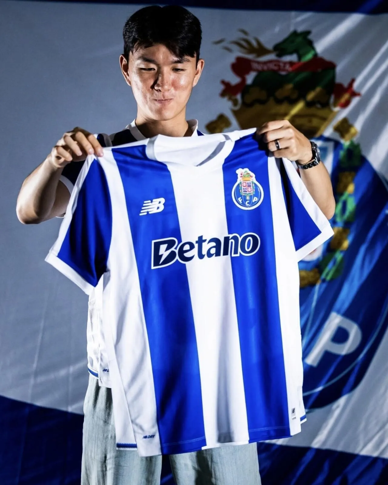 1000046355.jpg [1908.NL] FC 포르투 선택에 대한 황인범 : "결정의 60%는 제 아내 몫이었습니다"