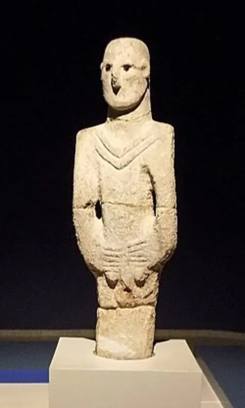 250px-Urfa_man.jpg ๋๋ผ์ด ๊ณ ๋์ ์กฐํ ์ ๋ฌผ๋ค