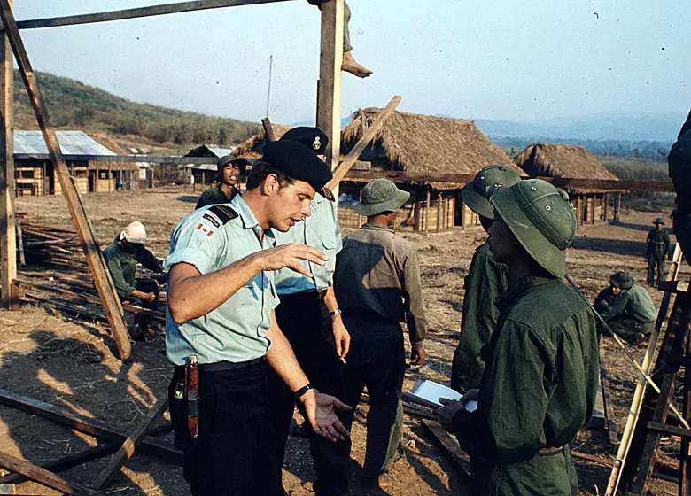 1a3tryhjt2q51.png 프랑스령 인도차이나의 마지막 날들 (1955~1956)