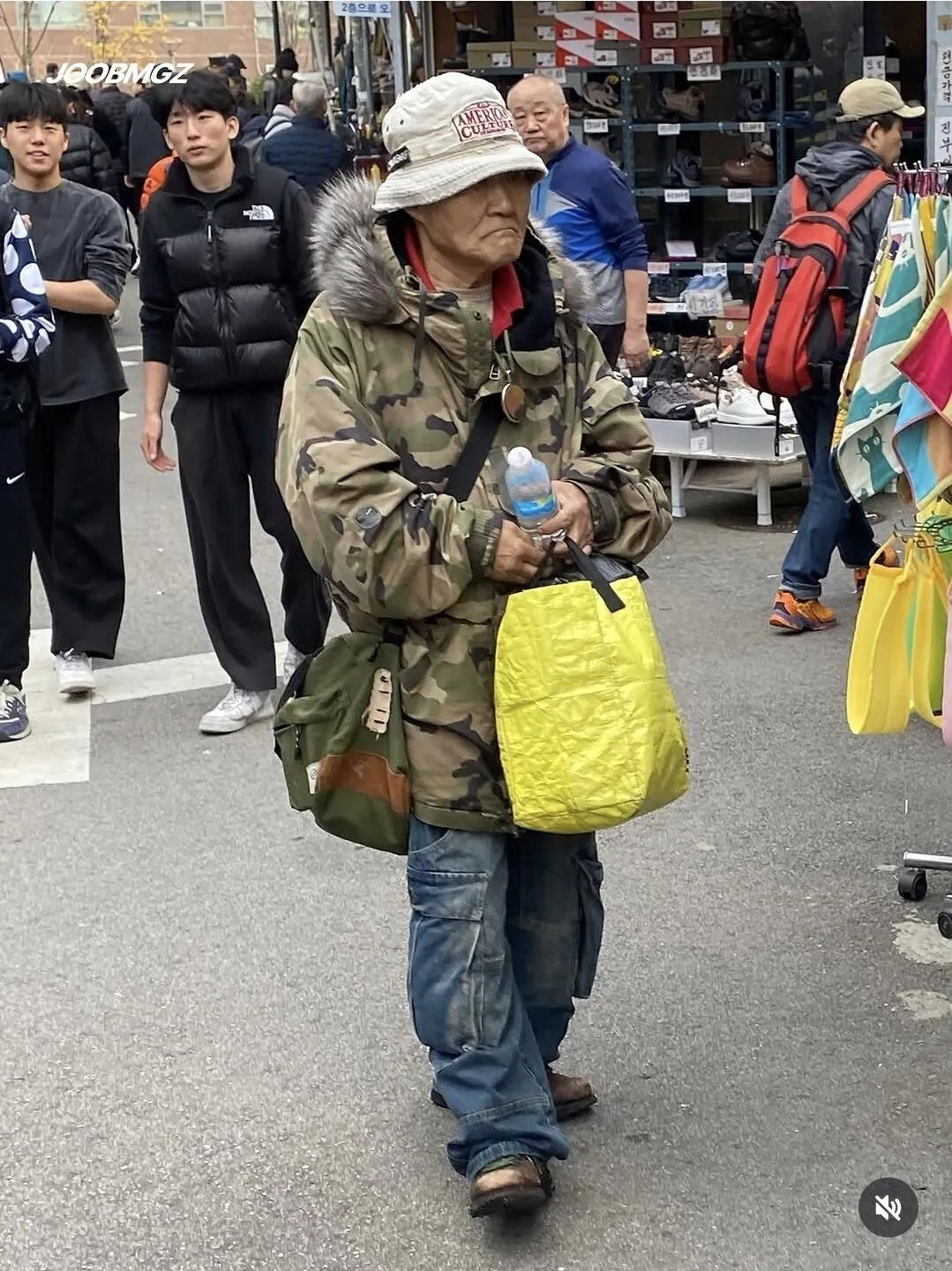 거장이 극찬했던 명동 패션 근황