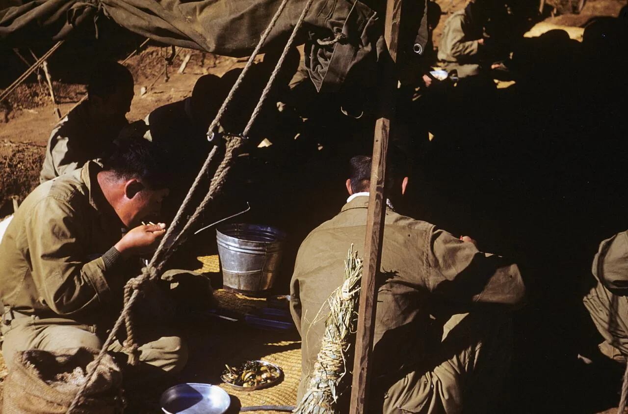 e_chow-time1952_15865798038_o.jpg 희귀사진(KOREA, 1952)