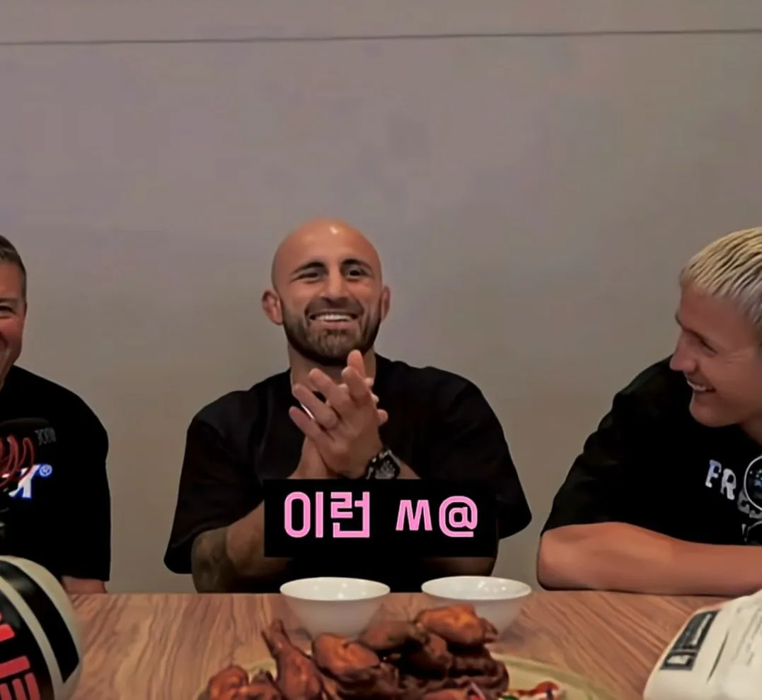 47346.jpg 유튜브 라방중 한국인 개청자한테 낚인 UFC 챔피언