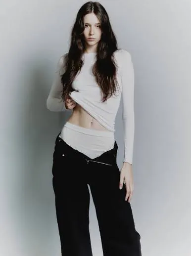 1000002640.jpg 일본 국대 나카무라 케이토 여친의 보정 없는 미친 몸매ㄷㄷ