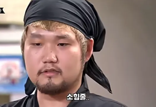 1786983658-2.png 음식을 시켜놓고 먹지도않는 백종원
