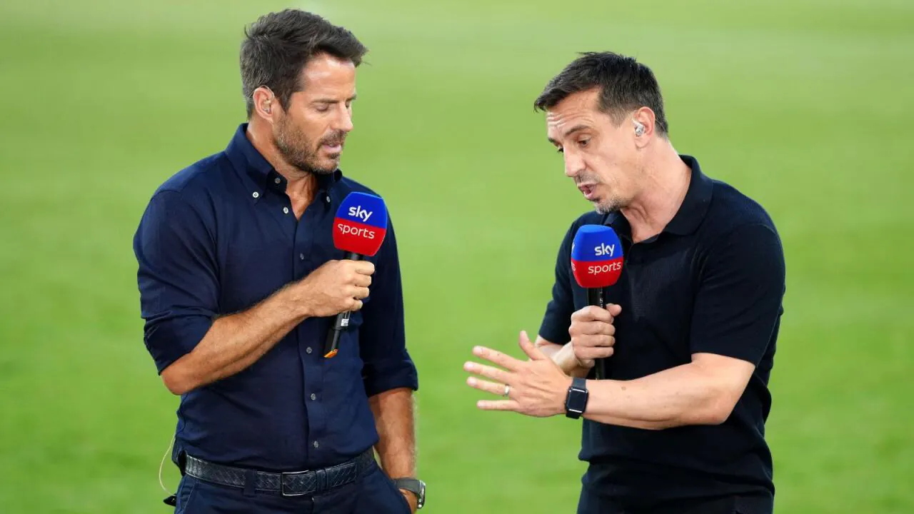 Jamie-Redknapp-Gary-Neville-F365.jpg [포포투] 맨유가 못할수록 돈이 된다…‘맨유의 불행’을 소비하는 경제