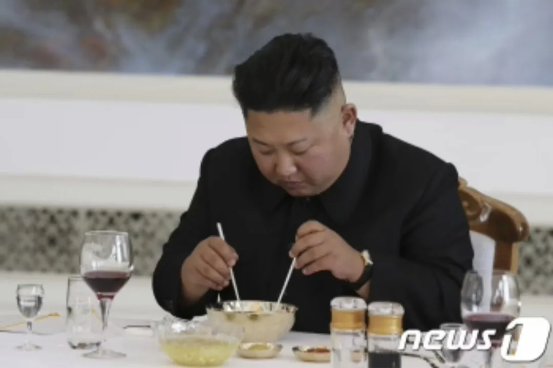 20260905_151955.jpg 당신의 닉네임과 식사를 합니다.jpg