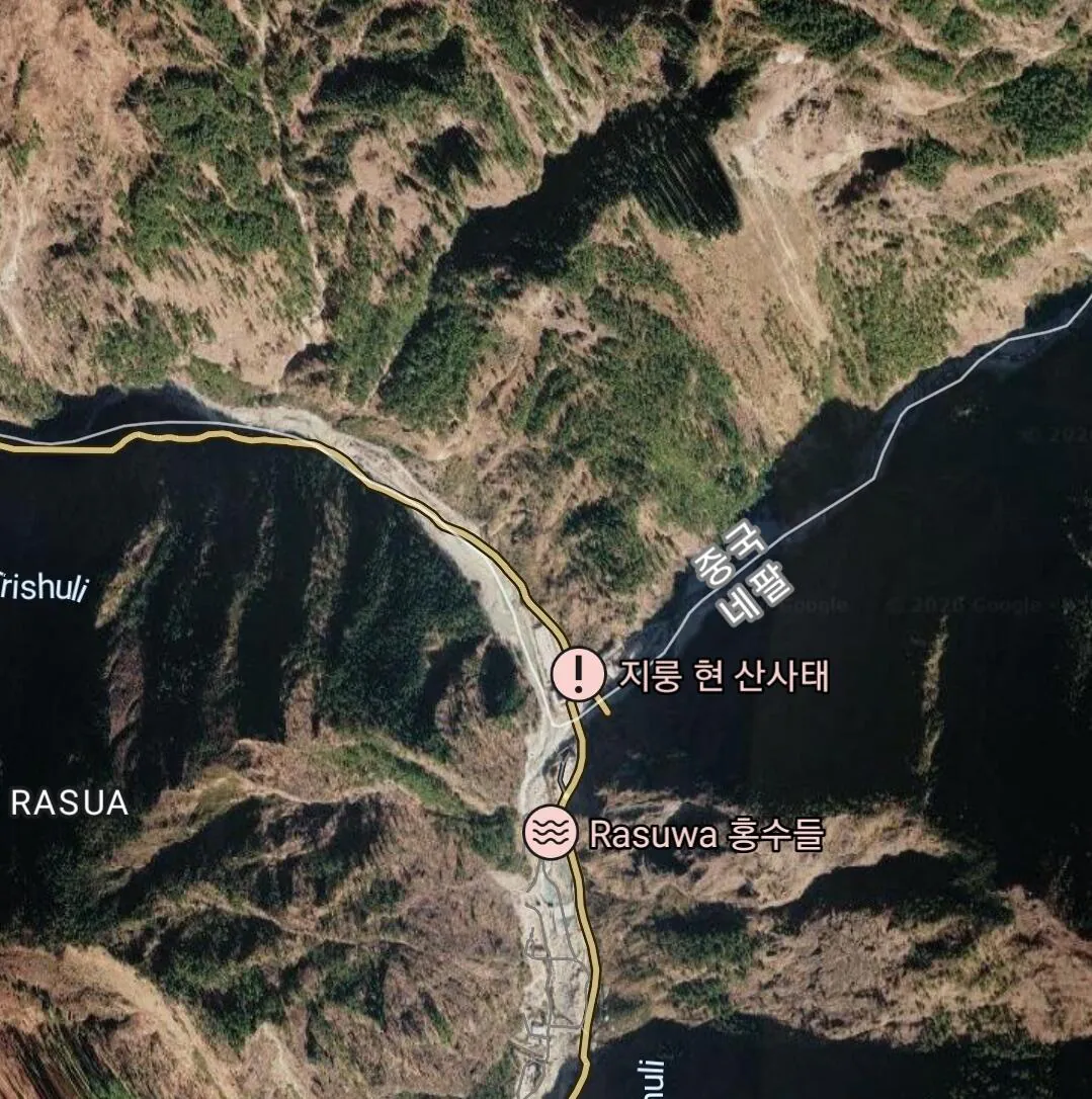 1000015084.jpg 산사태가 덮친 중국-네팔 국경 검문소 평소 모습