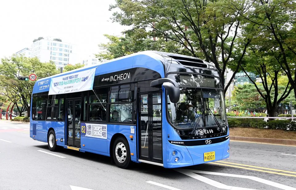 image.png 슬슬 "출근 버스" 타고싶어지네..