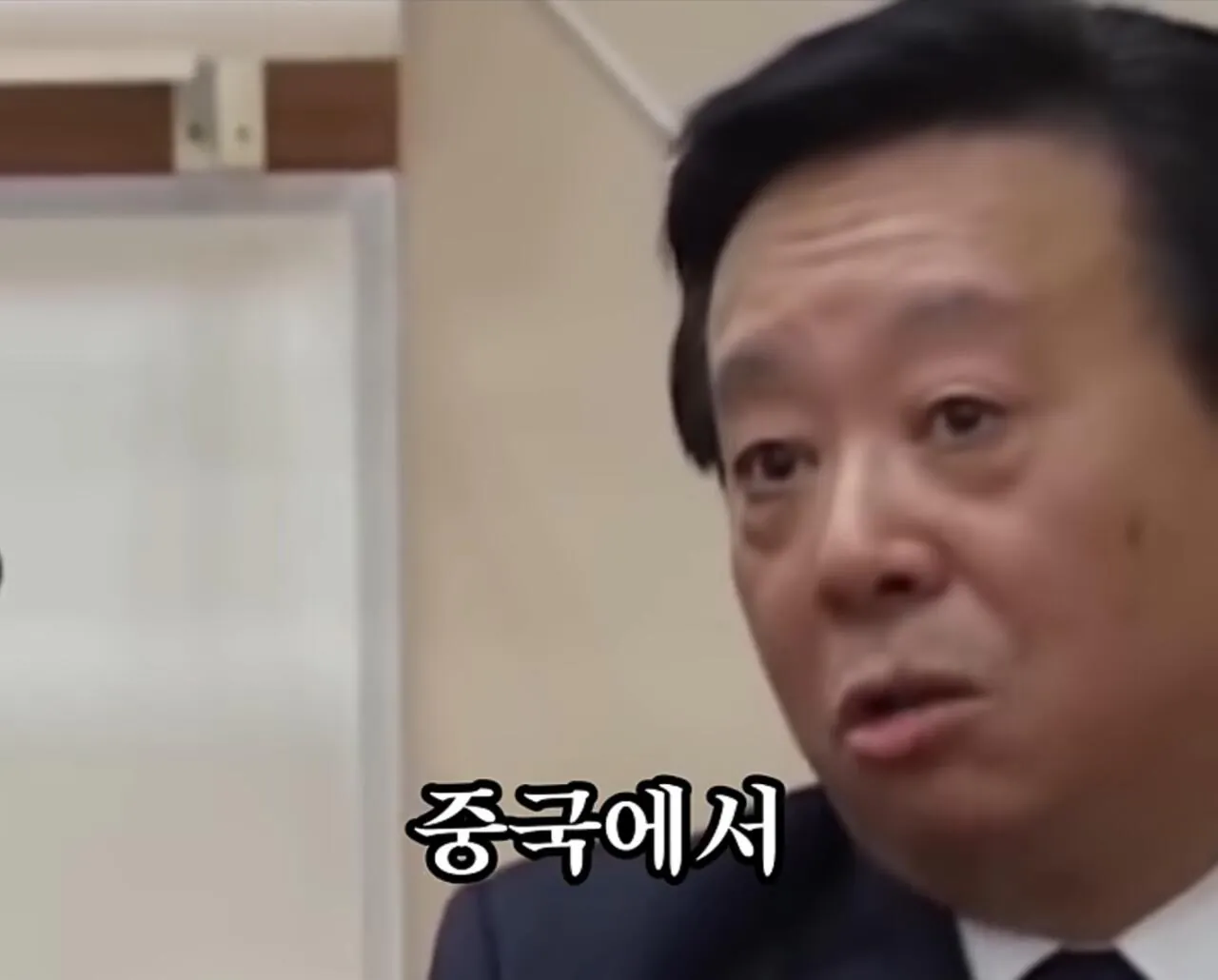 1000122560.jpg 중국 공산당원을 상대로 팩트 폭격을 날리는 중국인 교수