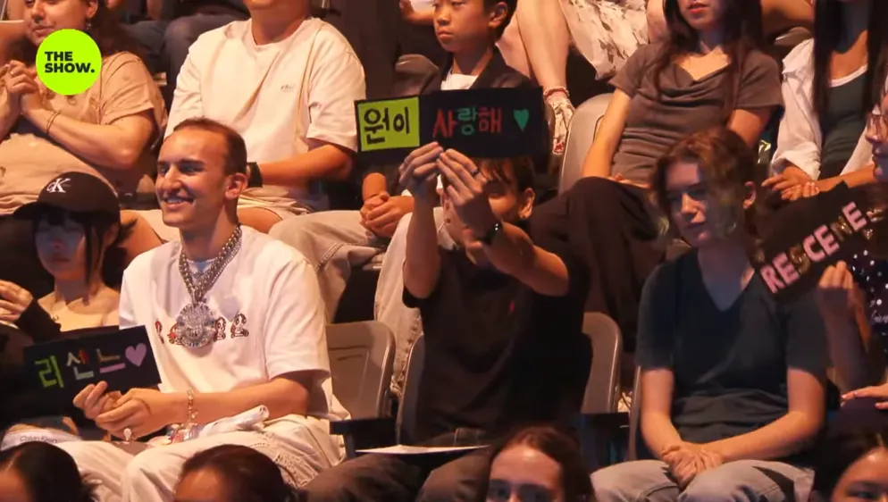 image.png 첫 음방 1위하는 리센느!!!