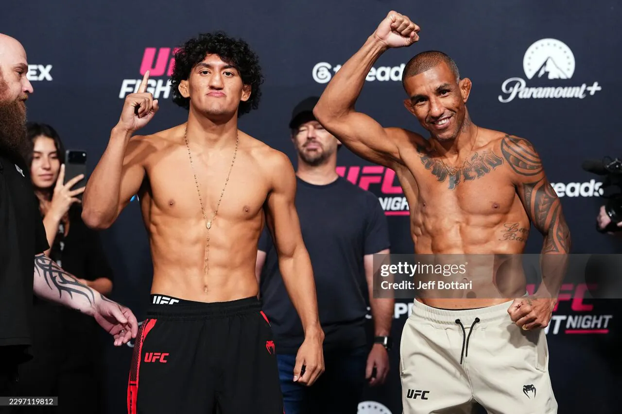 1000152099.jpg 실시간) UFC 최연소 메인이벤터 경기 결과 ㄷㄷㄷㄷ
