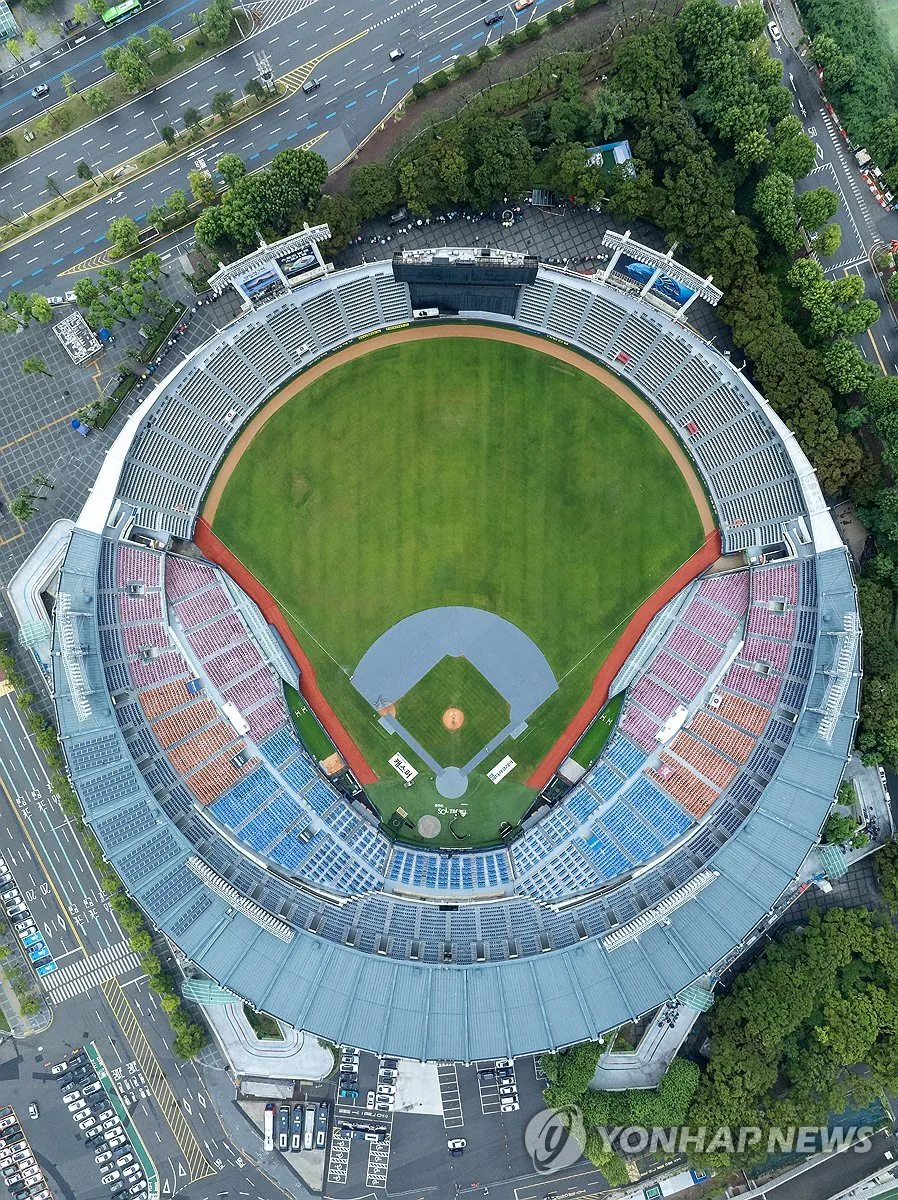 PYH2024070903570001300_P4.jpg 처음과 마지막에는, 항상 롯데가 있다??