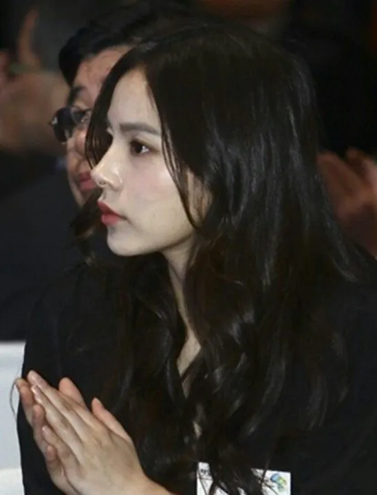 8176302095_486616_9e2275dce5c0a7d471c93cbdfd65eabb.jpg 태양에 물을 냅다 부으면 어떻게 될까 ???.jpg