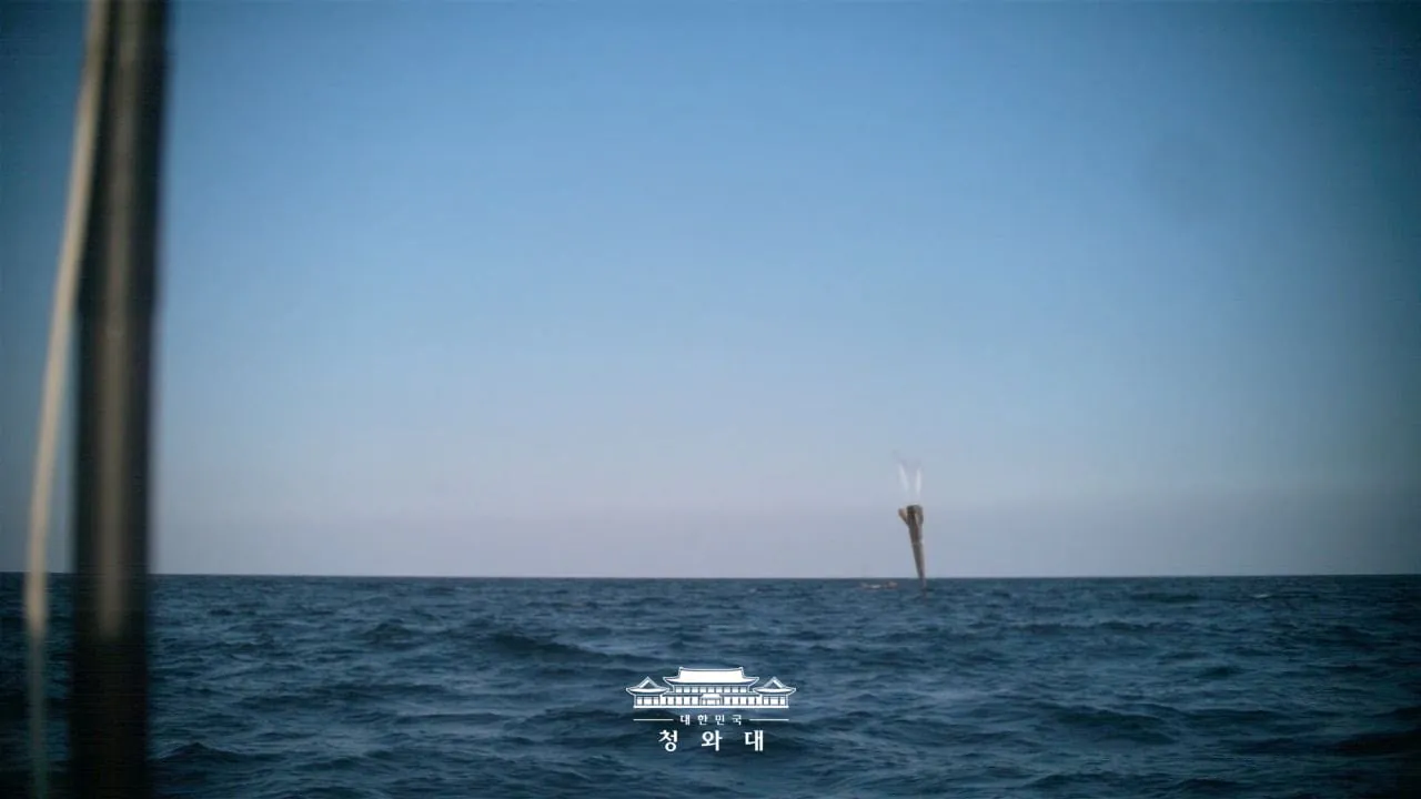 1000063887.jpg 극초음속 미사일 사진 공개 ㄷㄷ