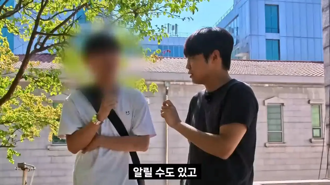 종교는 인간이 만들었다는 서울대생, 목사는 답할 수 있을까.mp4_20261001_152709.264.jpg 서울대생이 목사에게 말하는 종교는 인간이 만든것이라는 이유