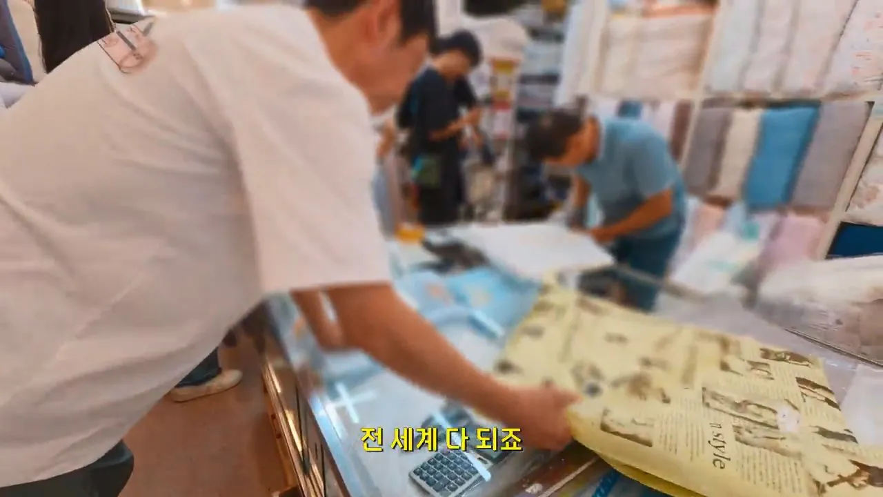 요즘 부산 관광지에서 벌어지고 있는 충격적인 변화.mp4_20260929_094328.303.jpg 지금 부산에 여행온다고 외국인들이 몰리는 이유