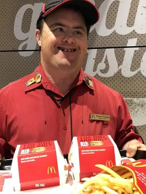 image.png 32년 근무하고 은퇴한 맥도날드 알바