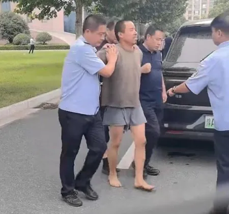 3.jpg 최근에 경찰 권력이 썩어서 중국에서 일어난 황당한 사건