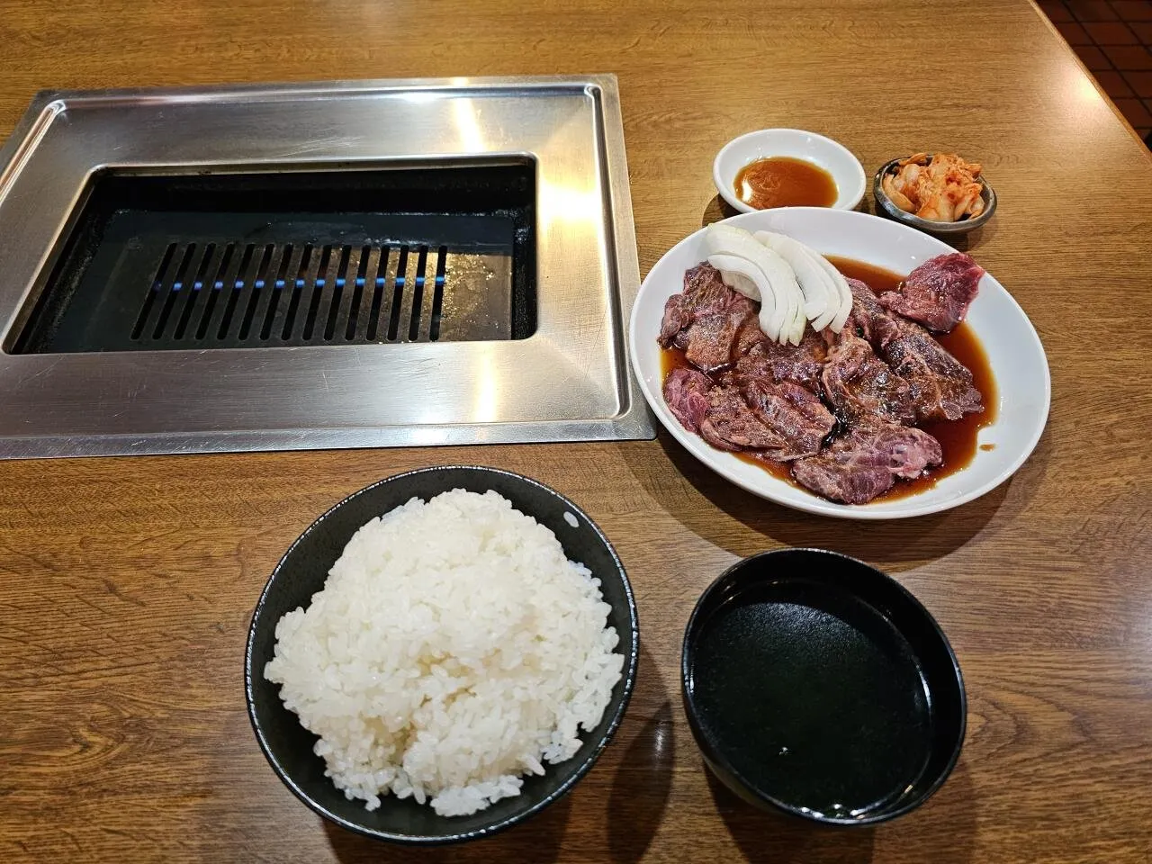 20260725_150308.jpg 와세다 대학 990엔 야키니쿠 갈비 정식.jpg