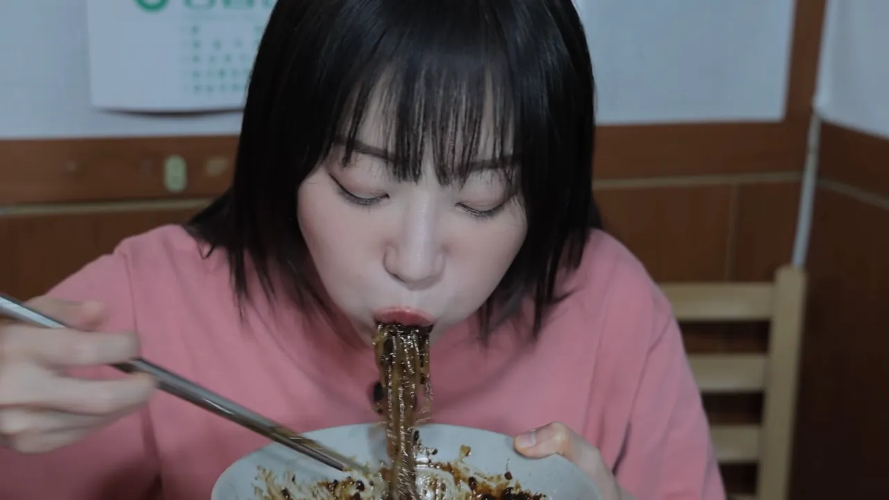 비빔짬뽕으로 유명한 중국집_🤔 볶음탕수 짜장면 군만두 탕수육 짬뽕 다 먹었습니다 7-35 screenshot.png 정읍에서 중국집 먹방한 쯔양 근황 ㄷㄷㄷㄷㄷ