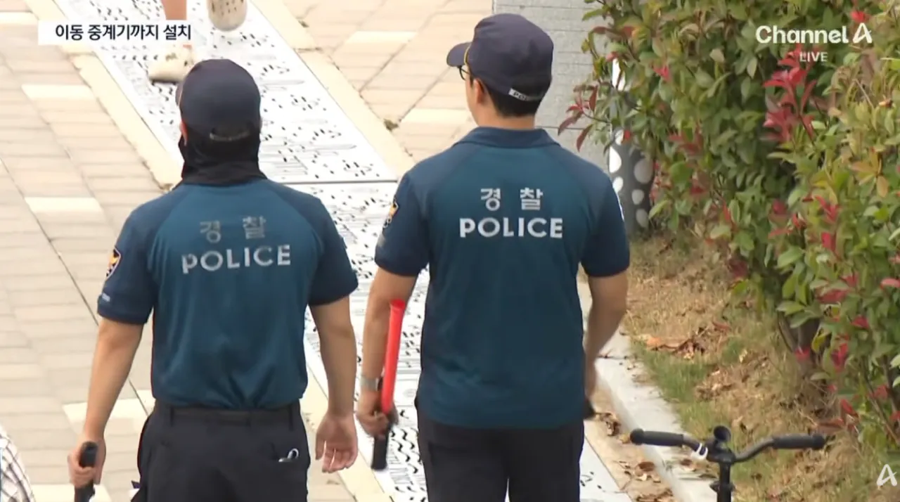 “부캉이 보자” 7만 명 구름 인파…불법주차 몸살 (9).png 오늘 하루 부산 상어 보려고 방문한 방문객수