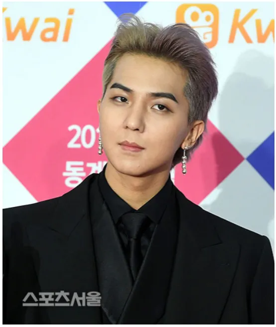 20260714_154620.png 송민호 “담당자 자녀 댄스 상담·금전 대여 사실…복무 편의 대가는 아니었다”