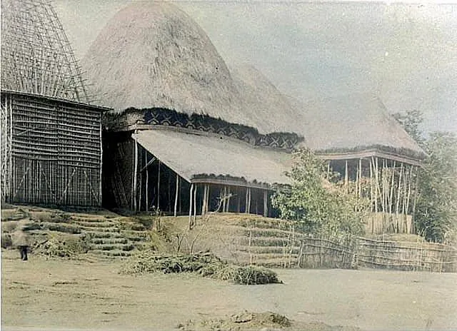 early-photos-of-foumban-cameroon-colorized-v0-3lwkh1gna32h1.jpg 스압) 19-20세기 서아프리카 건축물