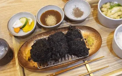 흑돼지 돈까스.jpg