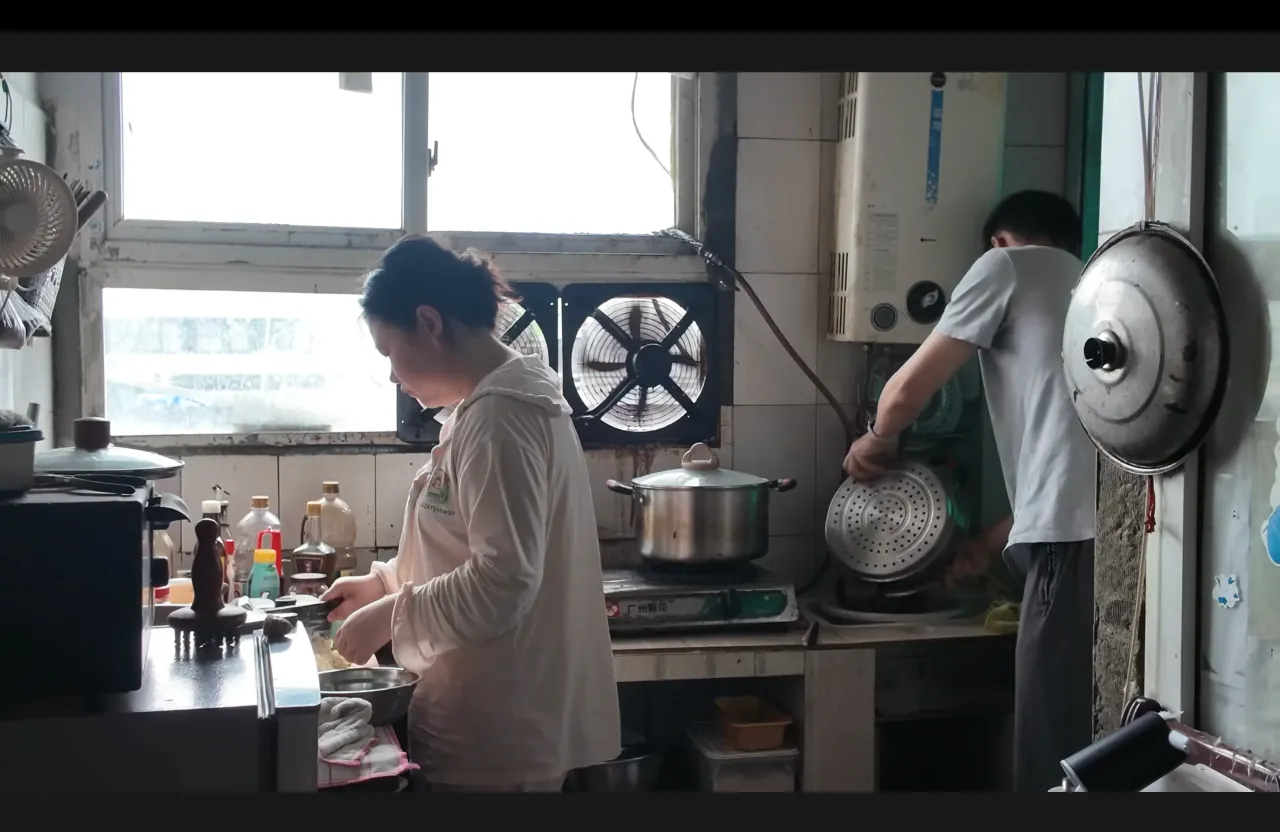 스크린샷 2026-07-22 오후 5.18.06.png 어느 중국인 프리랜서 개발자의 하루.