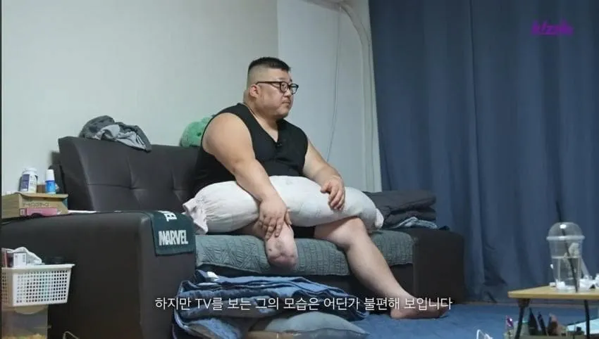 image.png 다리가 절단된 조선업 청년.jpg