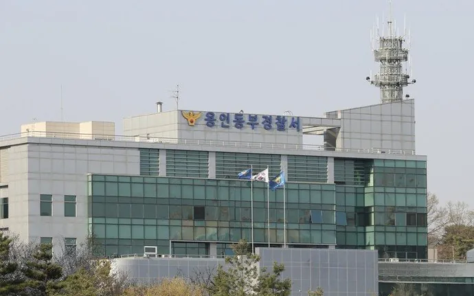 363738416_2517171_3247.jpg 심야 귀가 여대생 돌로 내리친 50대… 잡고 보니 수배자