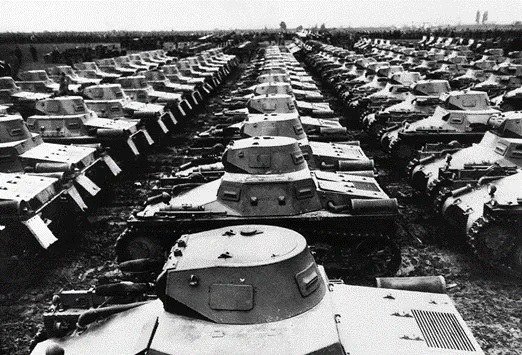 뷔케베르크 퍼레이드.png 독일 기갑 부대의 영광: <전차의 노래 (Panzerlied)>