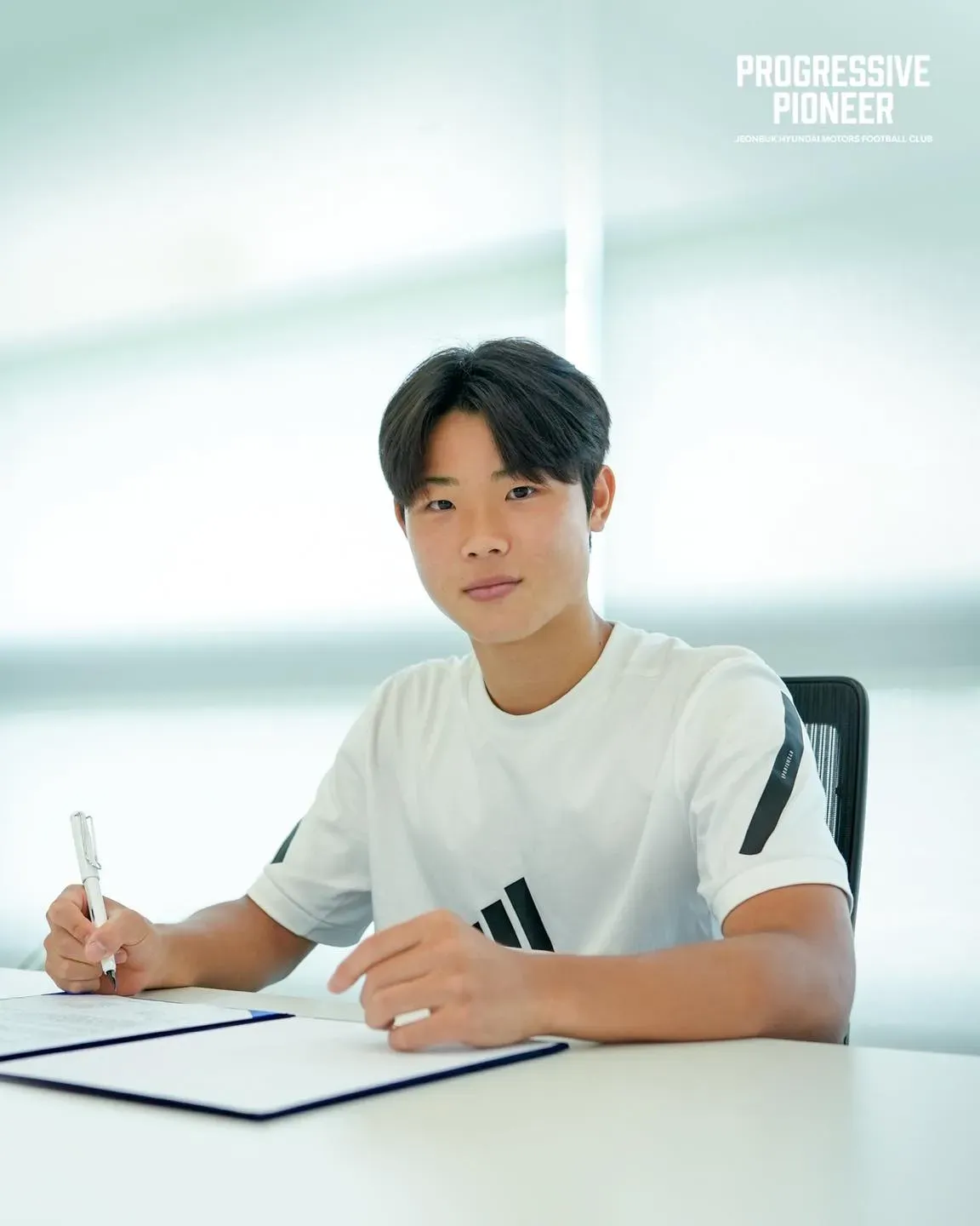 Internet_20260713_113121_7.jpeg [오피셜] 전북, 김예건과 프로 계약