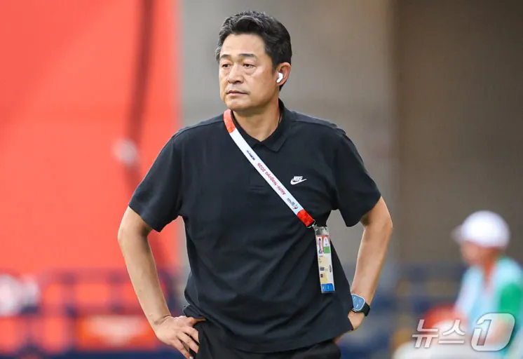 오피셜) 대한민국 U-23 이민성 감독 계약 종료