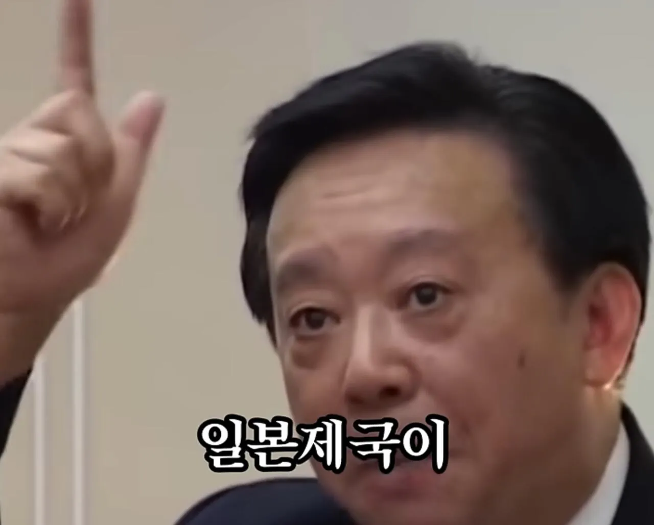 1000122586.jpg 중국 공산당원을 상대로 팩트 폭격을 날리는 중국인 교수
