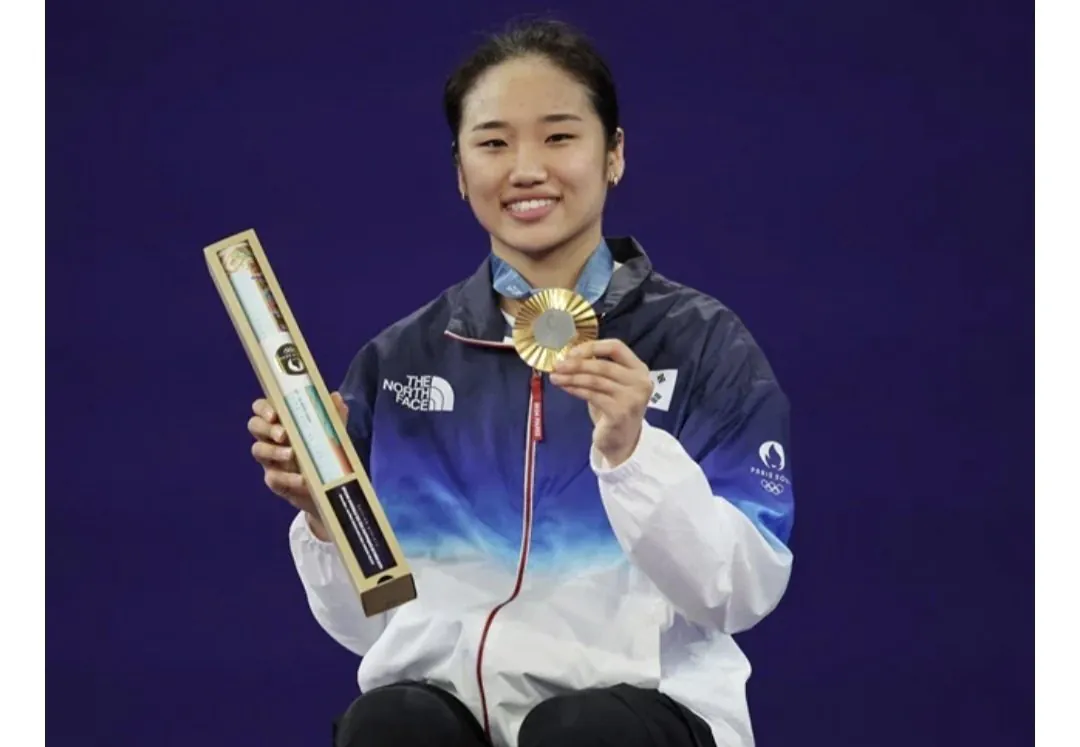 27301.jpg 안세영은 왜 광고도 안 찍고 방송에도 거의 안 나올까?