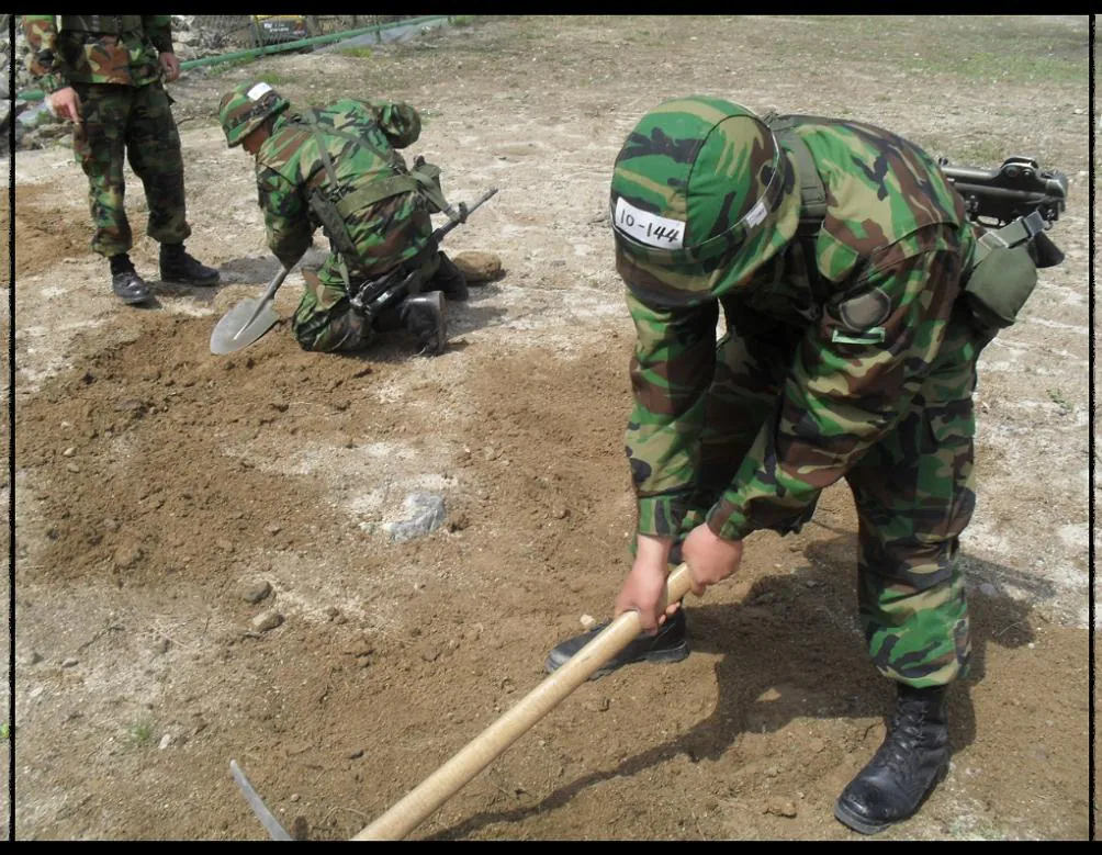 image.png "오모시로이한 군단병이 있다. 곡괭이를 쓰면 쓸수록 강해진다."