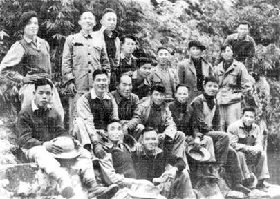 150520241545-1715762727-nguoi-viet-nam-moi-nhat-ban.jpg 1945년 일제패망 후 베트남에 남아 베트민에 합류한 일본군인들